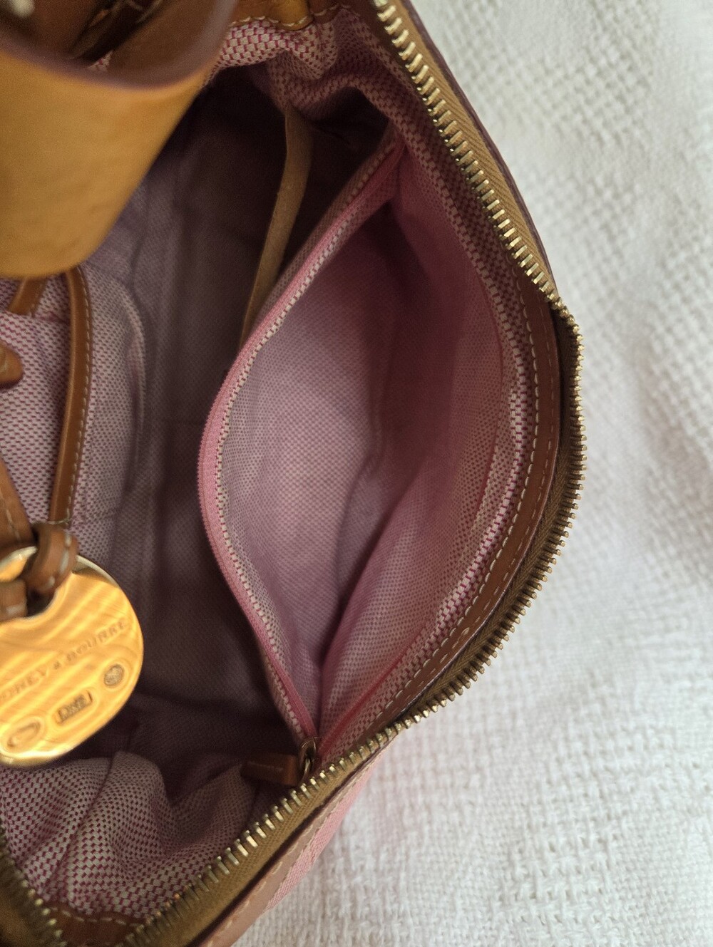 Dooney & Bourke Light pink signature Canvas shoulder bag - Picture 9 of 15